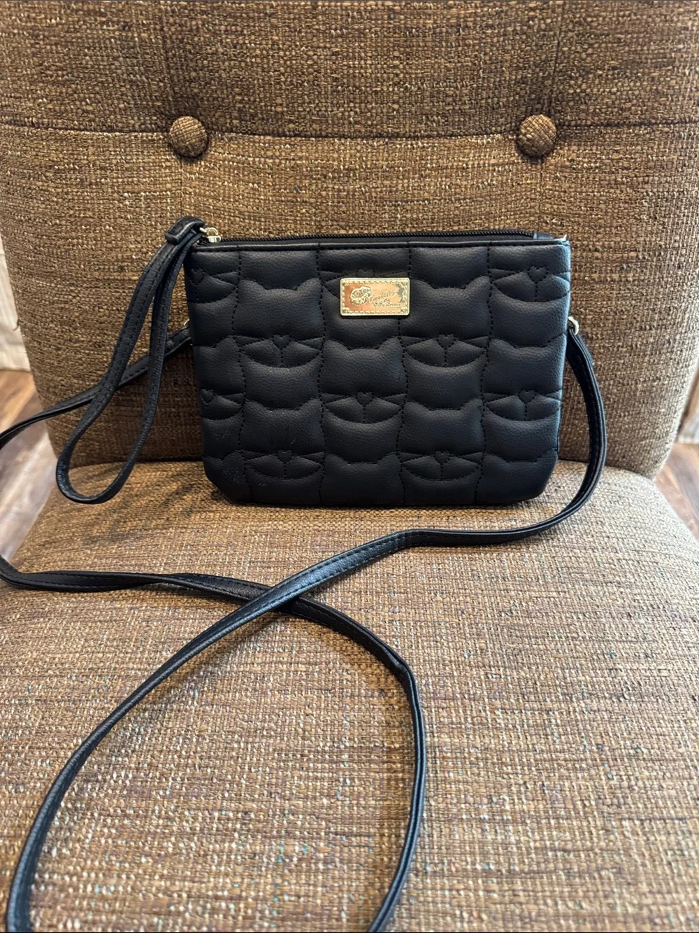 Betsey Johnson black cat face quilted crossbody bag purse